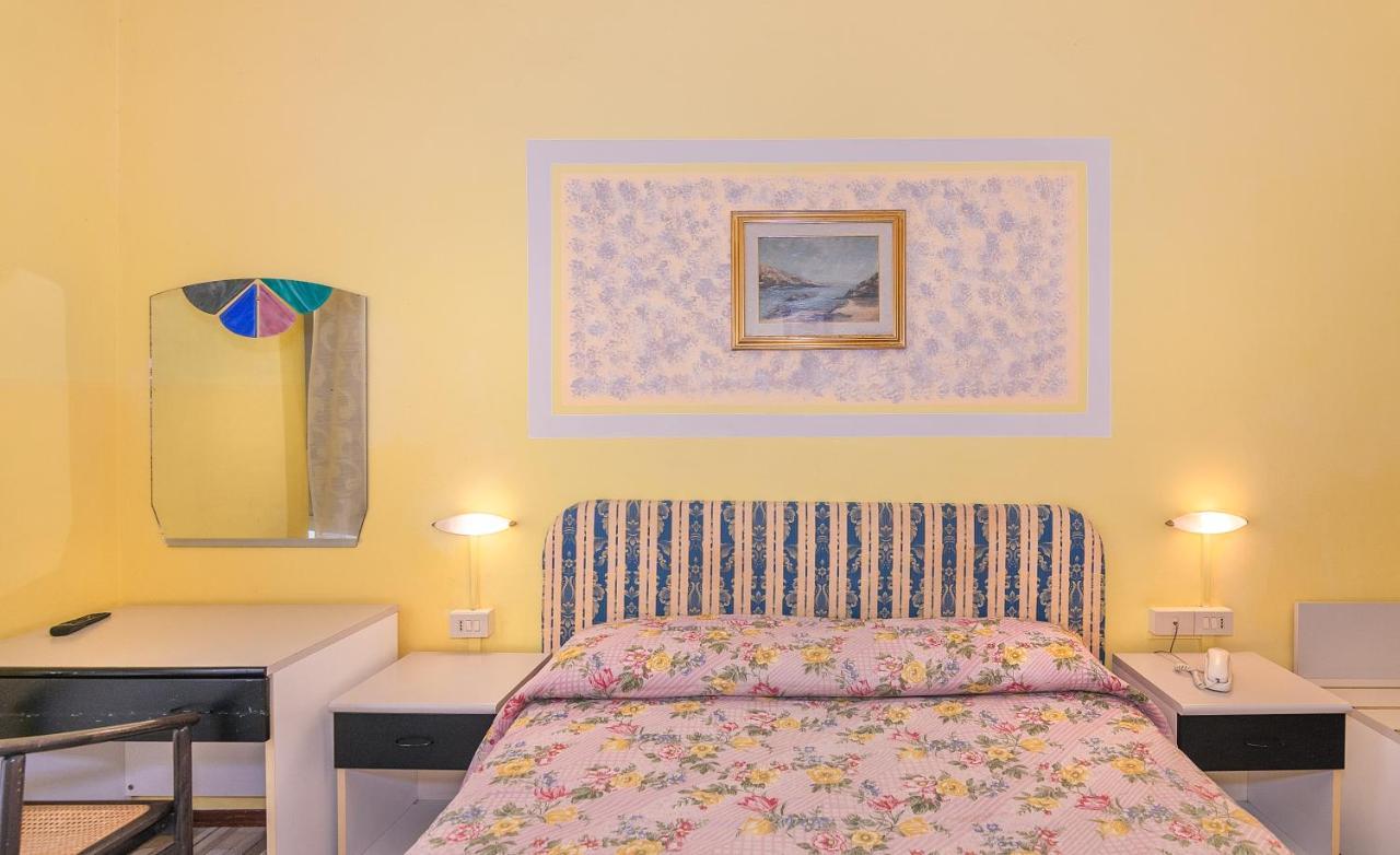 Hotel Stella Del Mare Viareggio Esterno foto