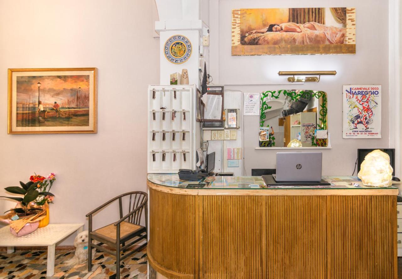 Hotel Stella Del Mare Viareggio Esterno foto